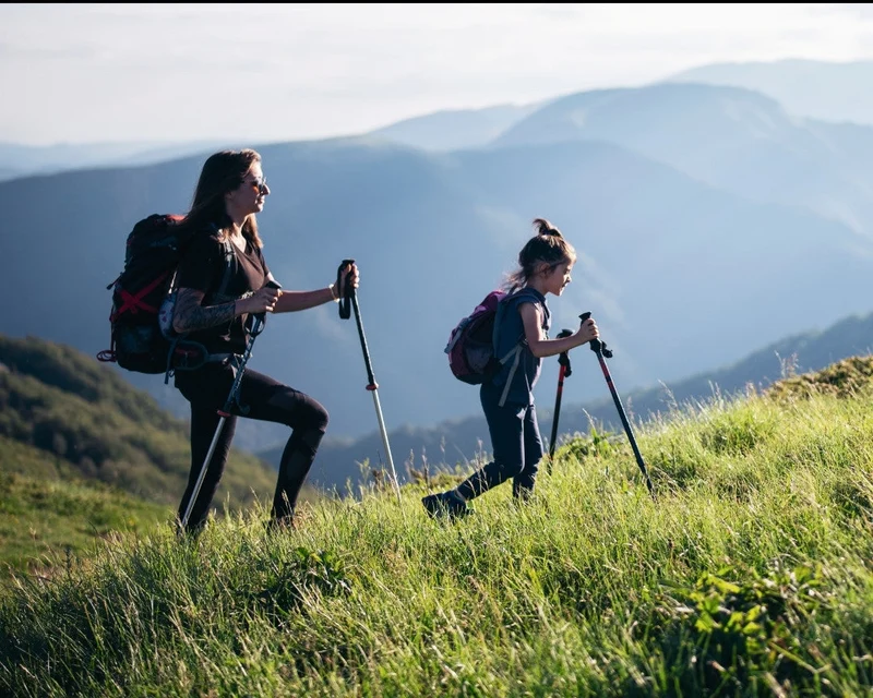 AlpineFlex | Bastoni da Nordic Walking Leggeri e Regolabili Pieghevoli