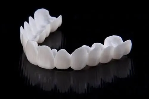 DenturaFlex | Protesi Dentale Personalizzabile dal Aspetto Naturale per il Comfort