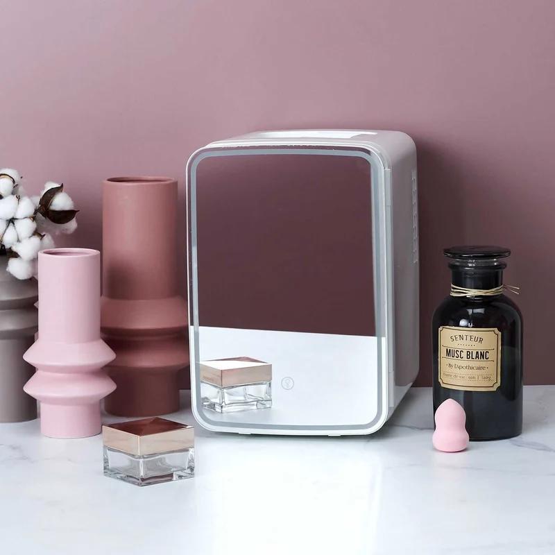 Réfrigérateur à cosmétiques avec miroir led