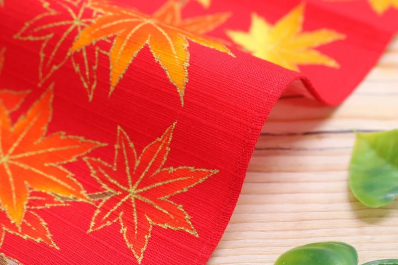 Matsumi Kogei Kokoro Tsumugi Maple Small Furoshiki Red