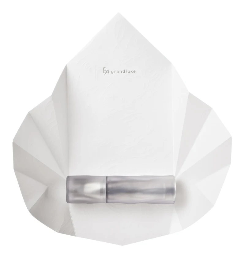 POLA B A Grand Laguse IV Body Essence Milky Lotion 50g